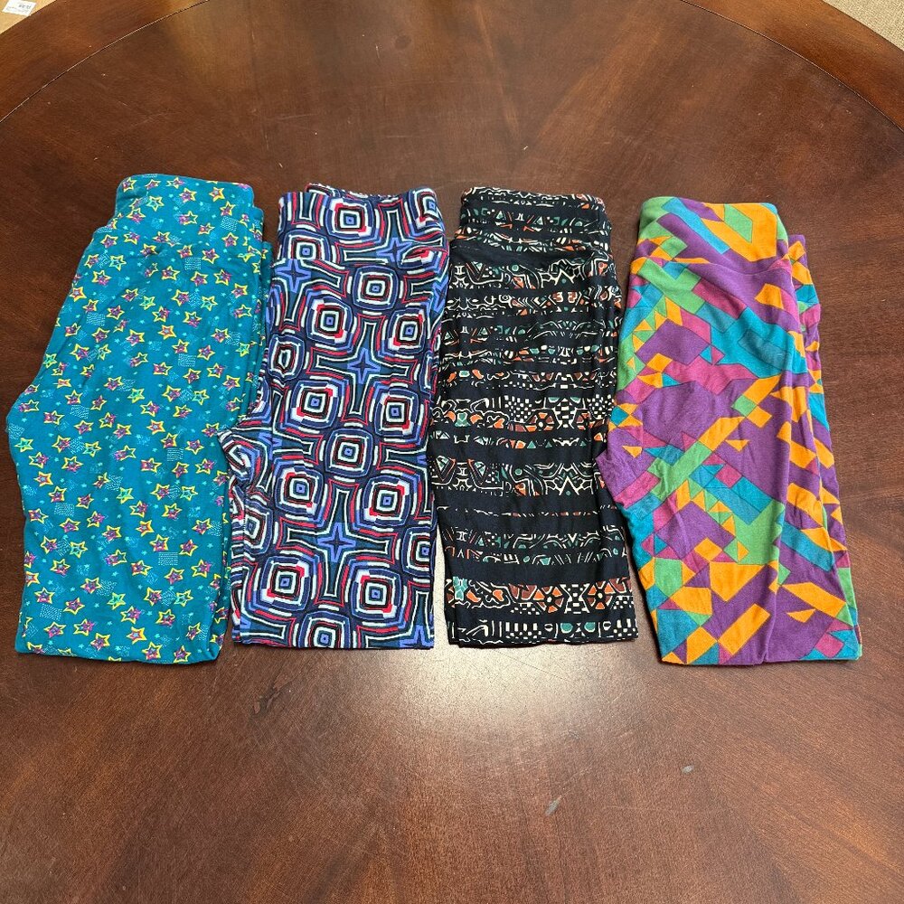 Lularoe Buttery Soft Leggings New Size Os 4 Fun P… - image 1